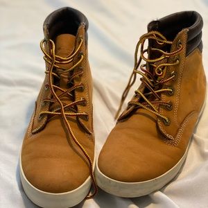 Women’s high top Timberland Sneakers